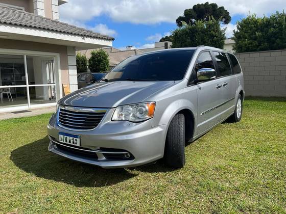 CHRYSLER TOWN & COUNTRY 3.6 LIMITED V6 24V GASOLINA 4P AUTOMÁTICO CHRYSLER TOWN & COUNTRY 3.6 LIMITED V6 24V GASOLINA 4P AUTOMÁTICO